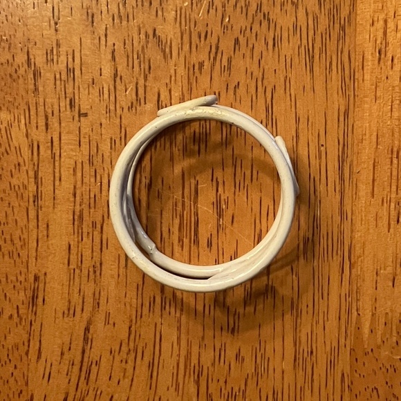 Yellow Silky Napkins and Round Holders - Picture 4 of 4